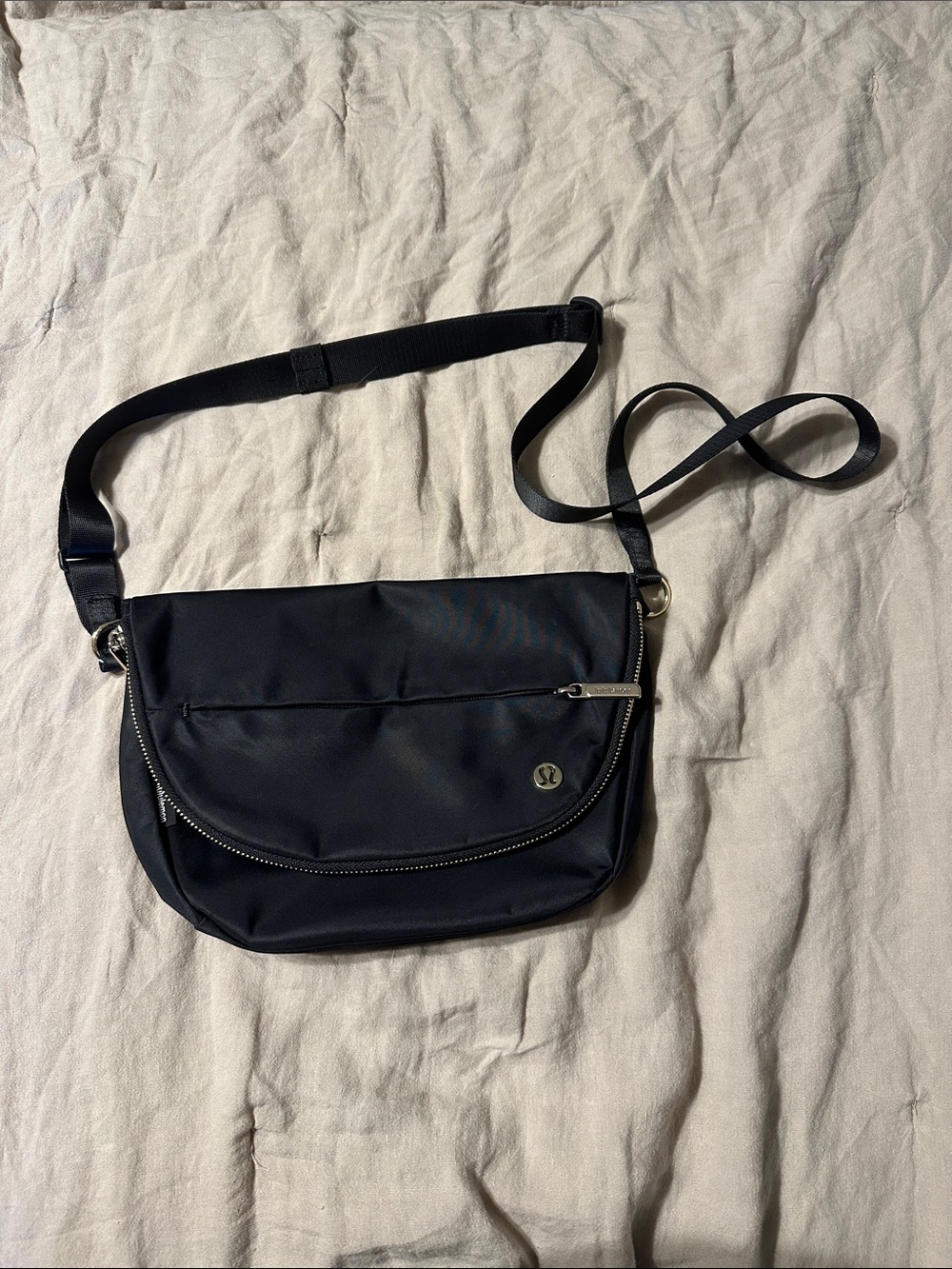 lululemon athletica Black Crossbody Messenger Bag